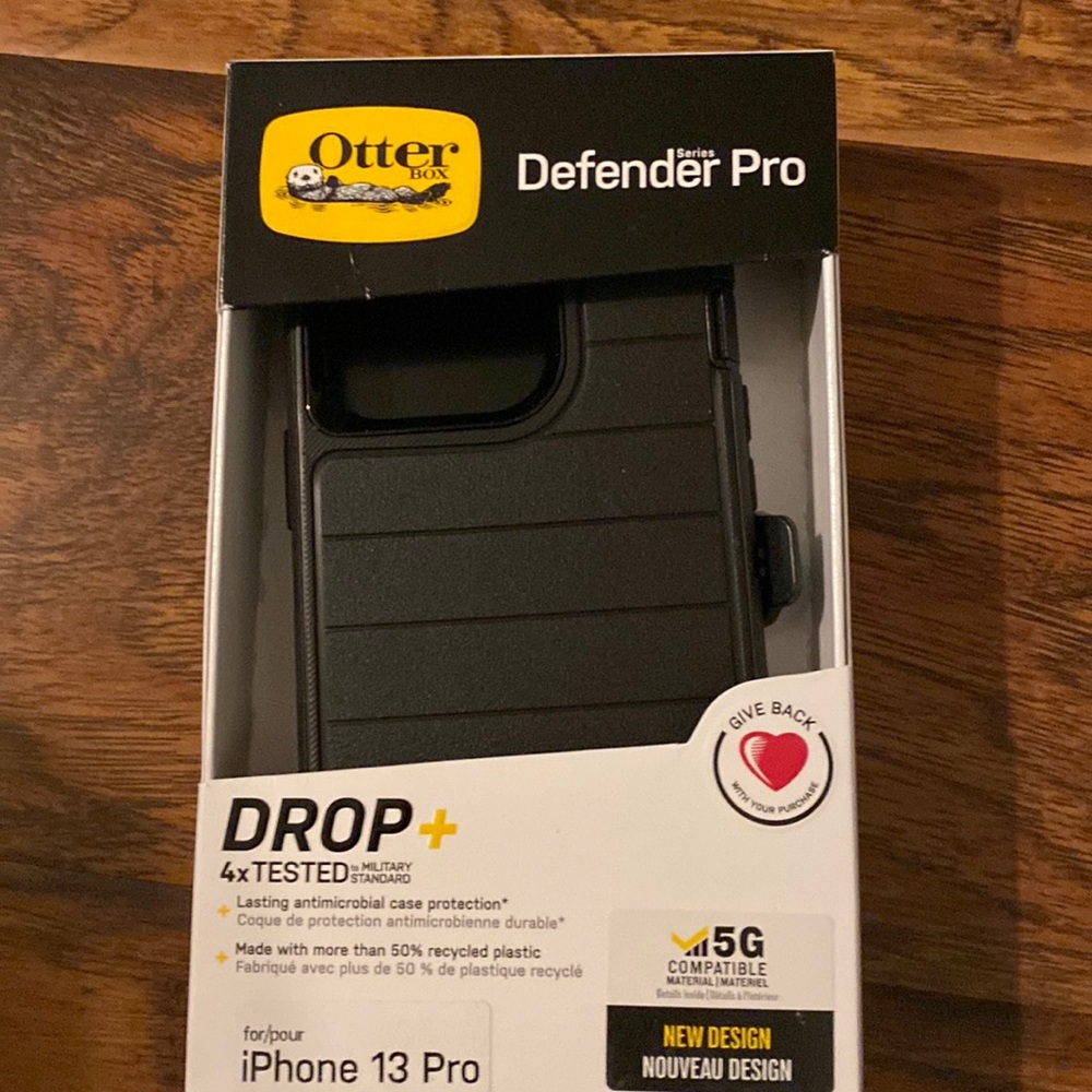 OtterBox Defender Pro iPhone 13 Pro Black Case